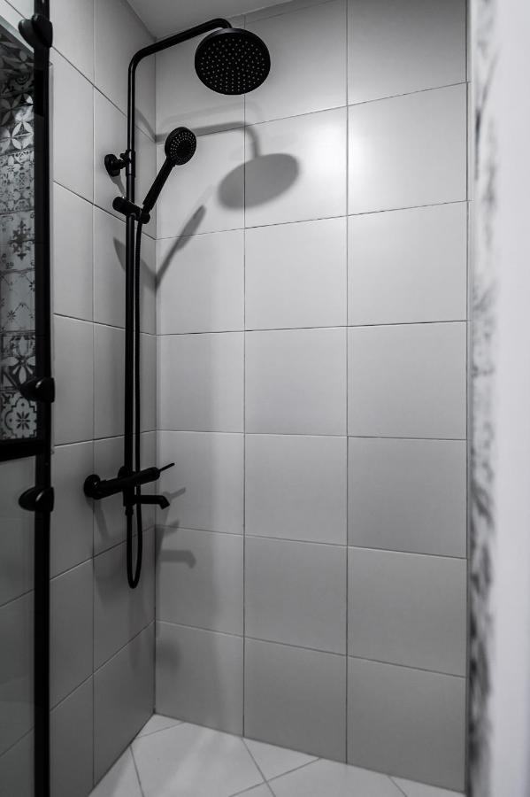 New Black & White - 2Bdr Apartment With Balcony Sofia Zewnętrze zdjęcie